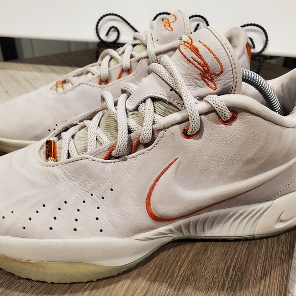 Nike Mens Lebron 21 AKOYA Leather Upper Off White & Orange Shoe Size 10 - Picture 1 of 15